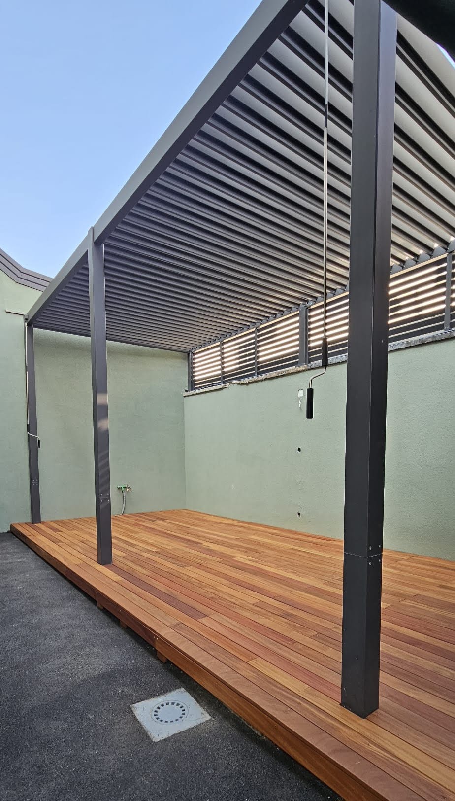 Bioklimatska pergola — Pergola Lux